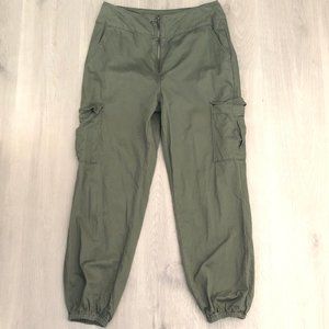 Wild Fable Army Green Front Zip Pants Size 8